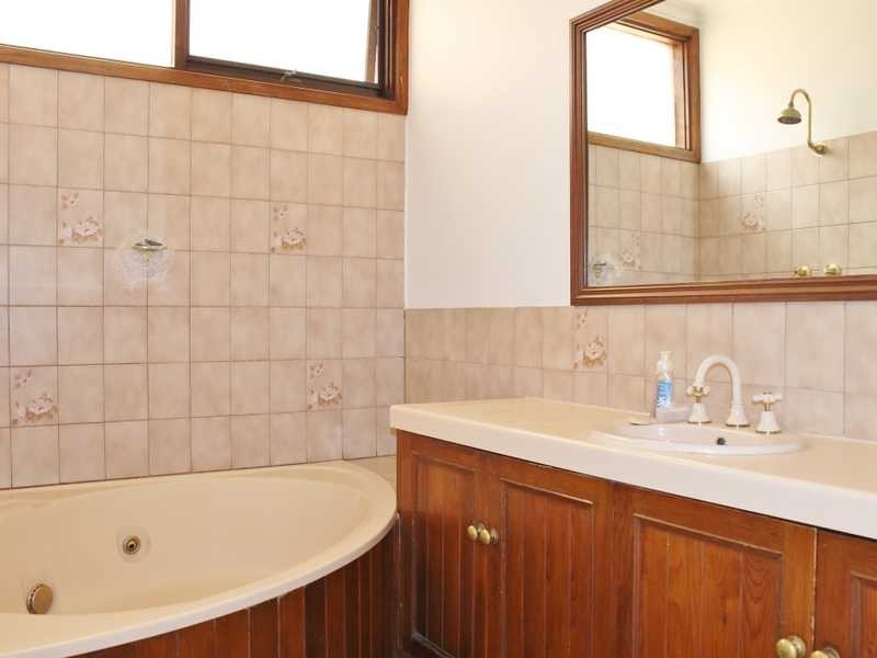 13 Martin Street, Moama NSW 2731