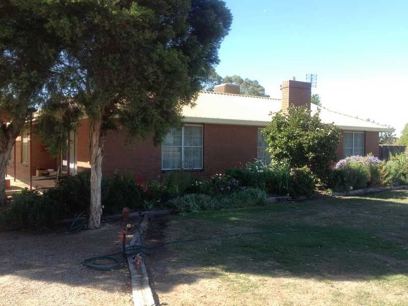 111 Bangerang Rd, Echuca VIC 3564