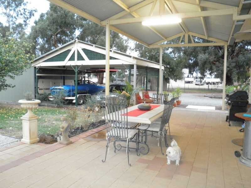 220 Carroll Rd, Echuca VIC 3564