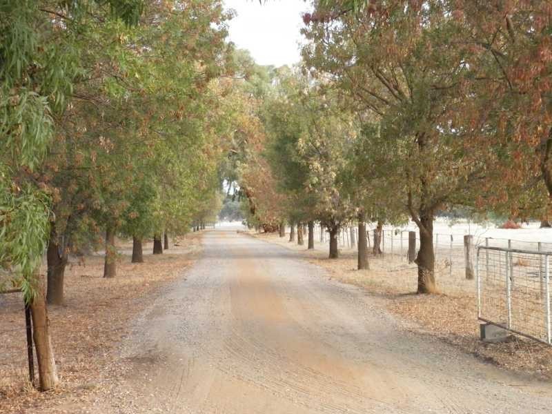 220 Carroll Rd, Echuca VIC 3564