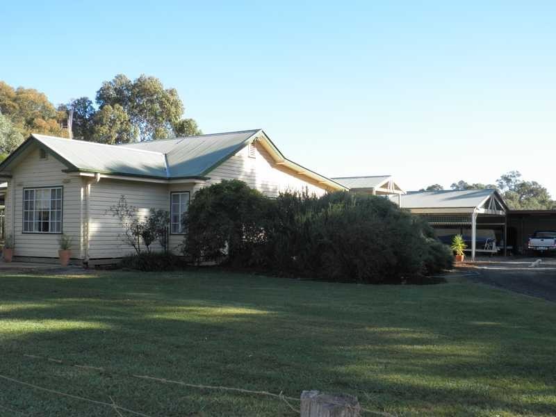 220 Carroll Rd, Echuca VIC 3564