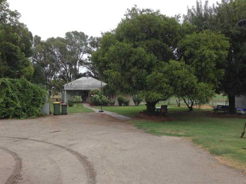 307 Kervins Rd, Cohuna VIC 3568