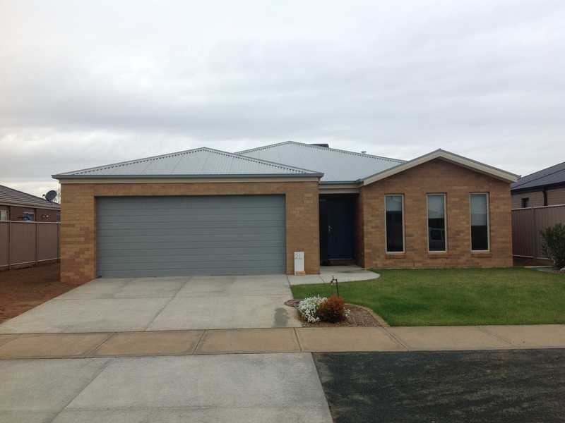 24 Lynch Drive, Echuca VIC 3564