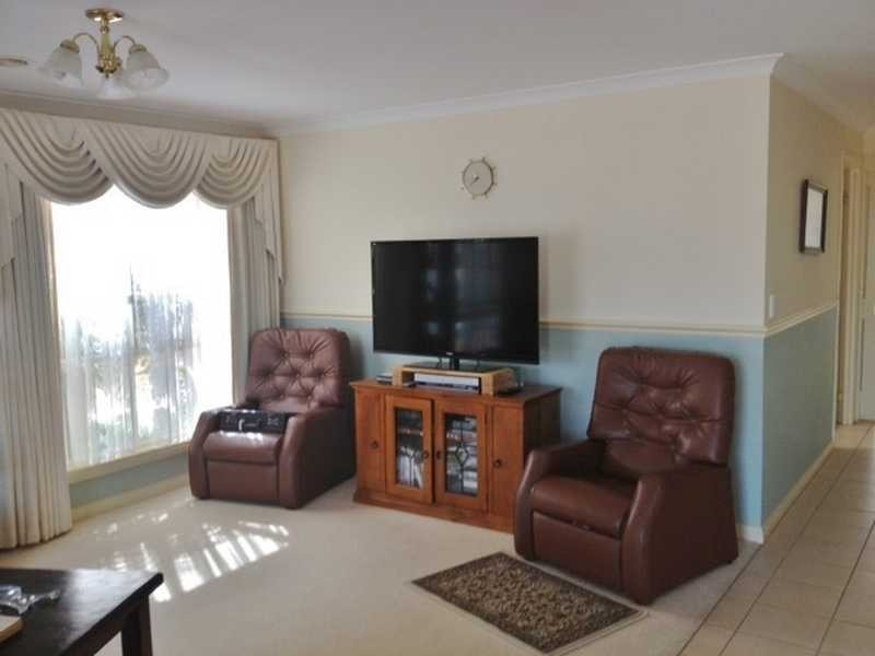 16 Aberdeen Way, Moama NSW 2731