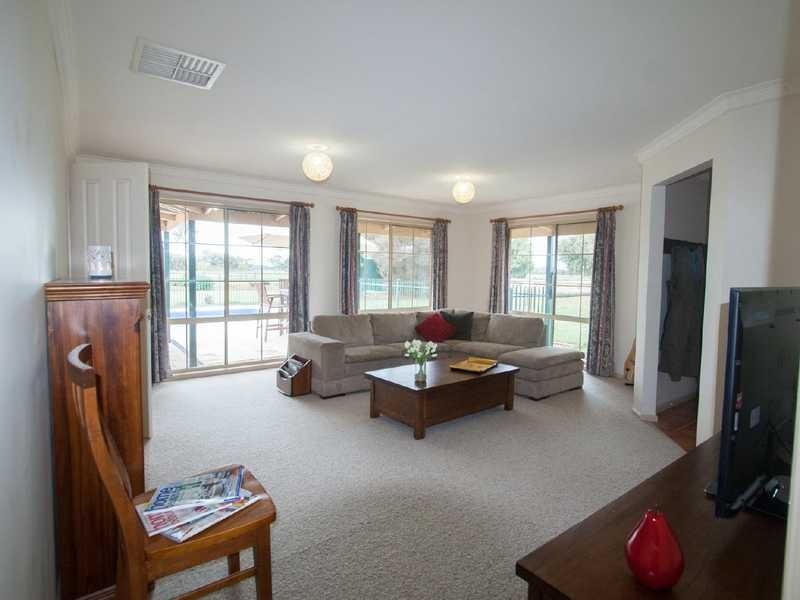9 Casey Rd, Echuca VIC 3564