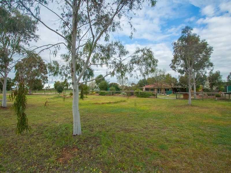 9 Casey Rd, Echuca VIC 3564