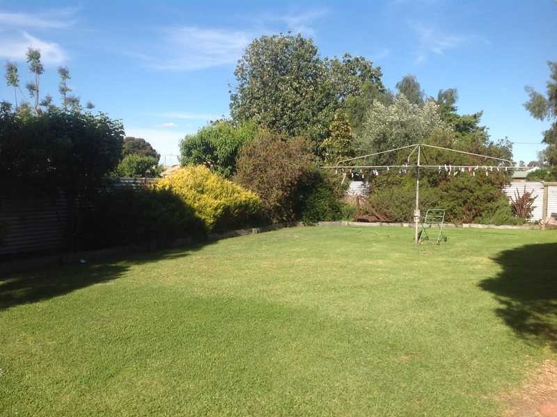 21 Yarrein Street, Barham NSW 2732