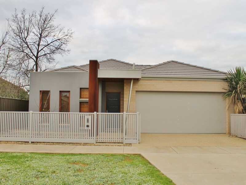 2/39 Hare Street, Echuca VIC 3564