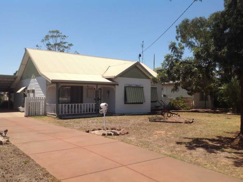 94 Sutton St, Echuca VIC 3564