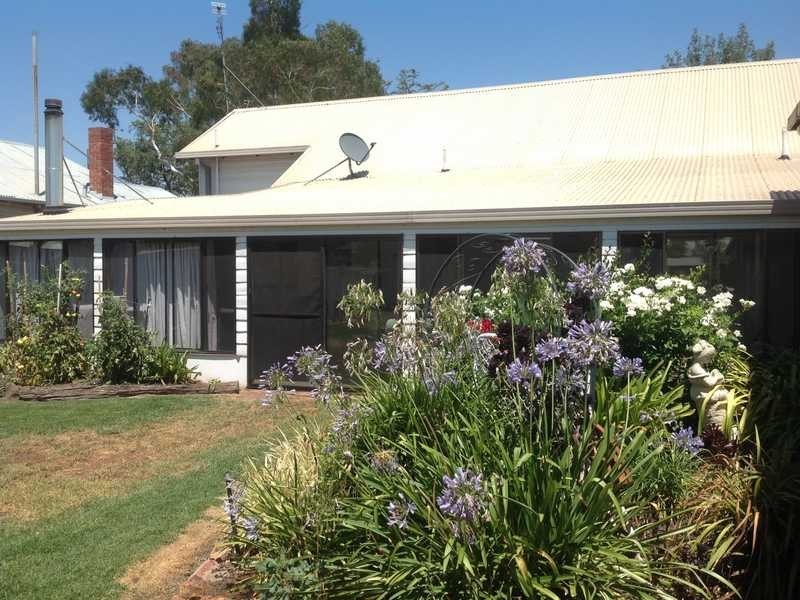 94 Sutton St, Echuca VIC 3564