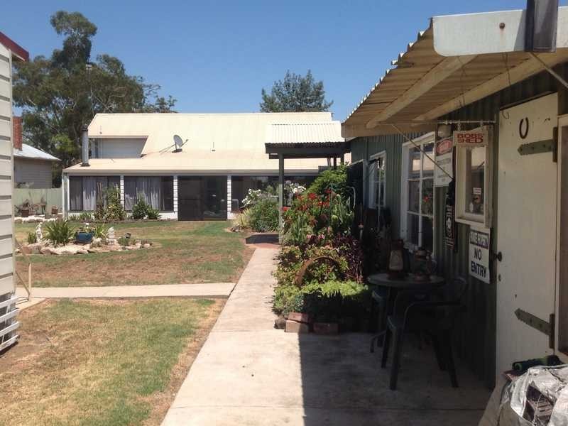 94 Sutton St, Echuca VIC 3564