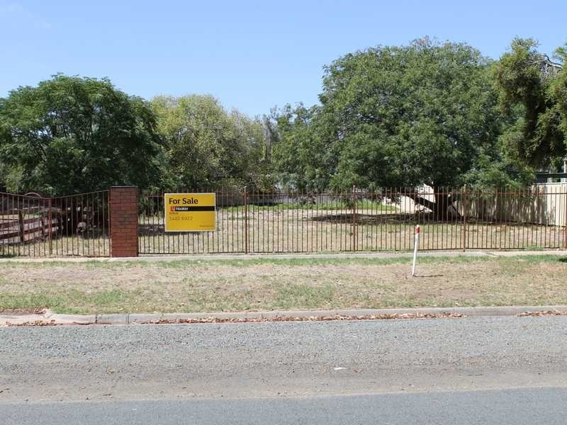 11 Hart Street, Rochester VIC 3561