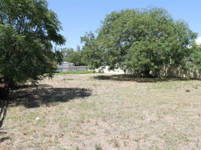 11 Hart Street, Rochester VIC 3561