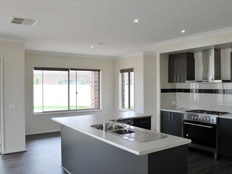 11 Healey Ct, Moama NSW 2731