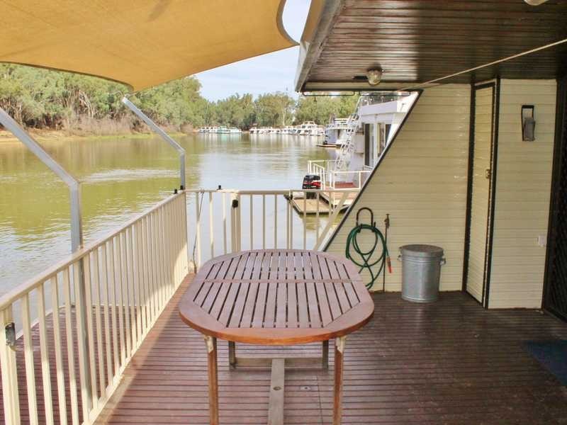 YA132 VIC Park Mooring, Echuca VIC 3564