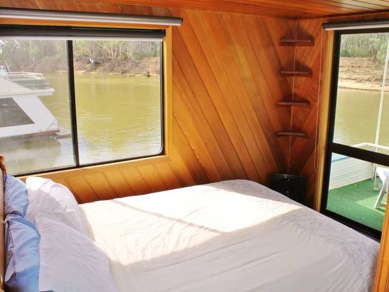 YA132 VIC Park Mooring, Echuca VIC 3564