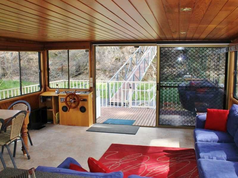 YA132 VIC Park Mooring, Echuca VIC 3564