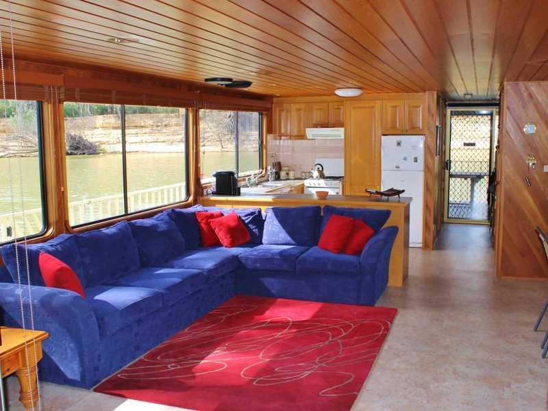 YA132 VIC Park Mooring, Echuca VIC 3564