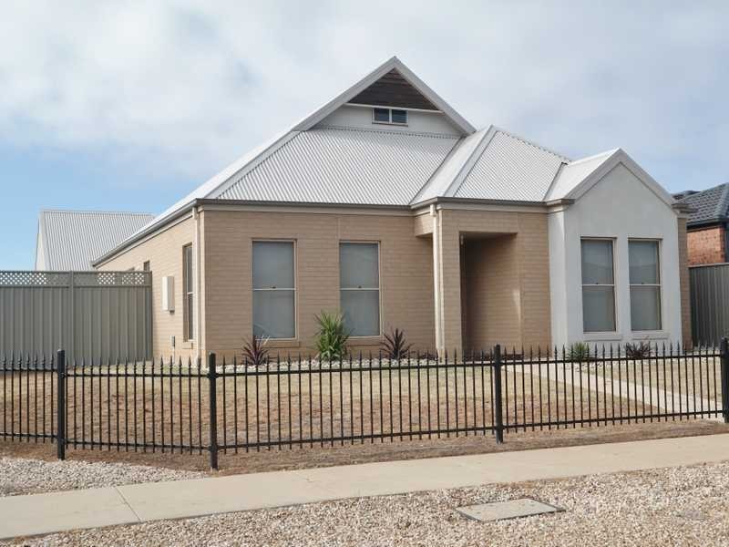 17 James Street, Echuca VIC 3564