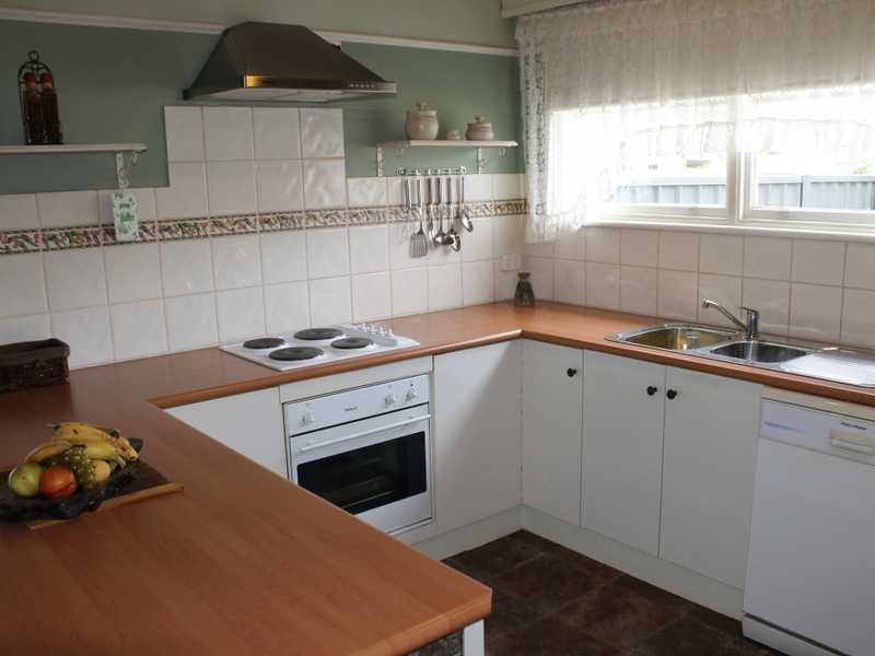 11 Morton Street, Rochester VIC 3561