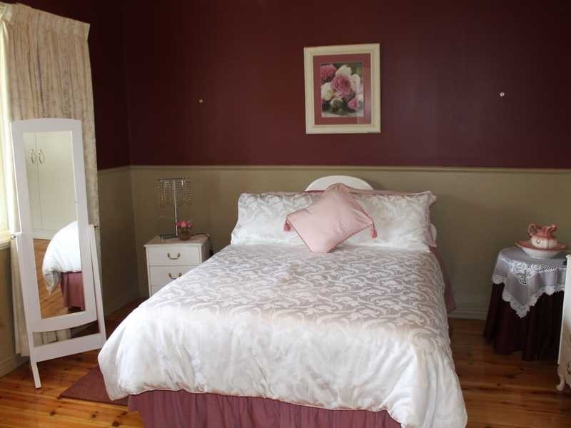 11 Morton Street, Rochester VIC 3561