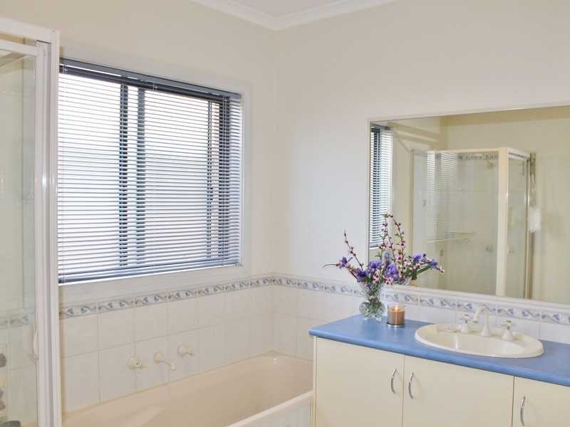 19 Glencoe Blvd, Moama NSW 2731