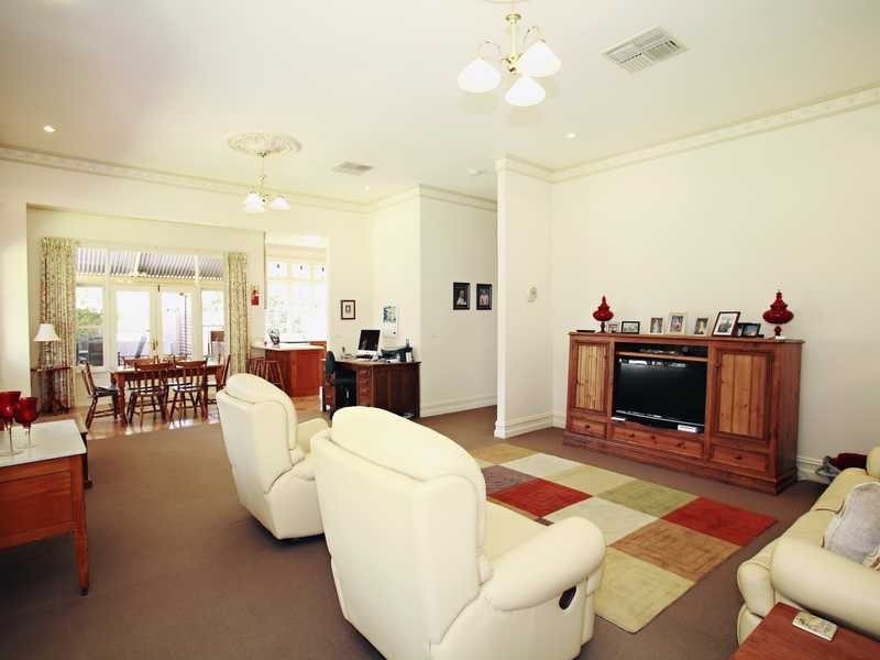 55 Hare Street, Echuca VIC 3564