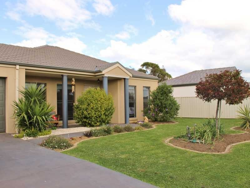 19 Glencoe Blvd, Moama NSW 2731