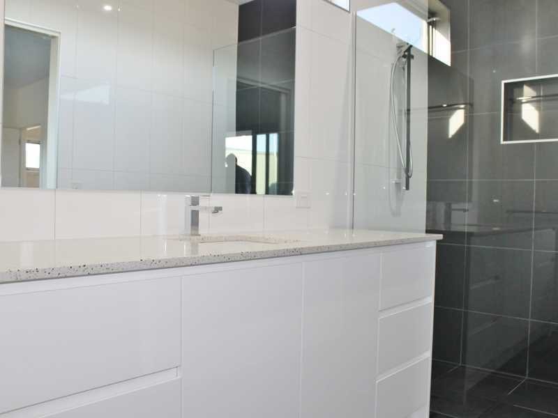 27 Porter Street, Moama NSW 2731