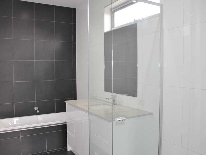 27 Porter Street, Moama NSW 2731