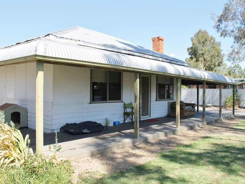 16 Barry Street, Echuca VIC 3564