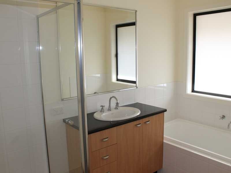 4 Kingfisher Drive West, Moama NSW 2731