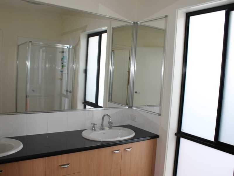 4 Kingfisher Drive West, Moama NSW 2731