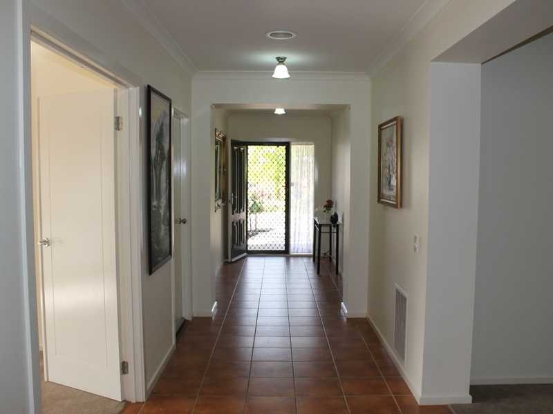 4 Kingfisher Drive West, Moama NSW 2731