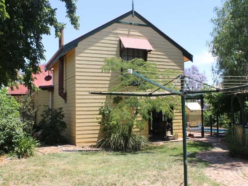 11 Queen Mary Avenue, Leitchville VIC 3567