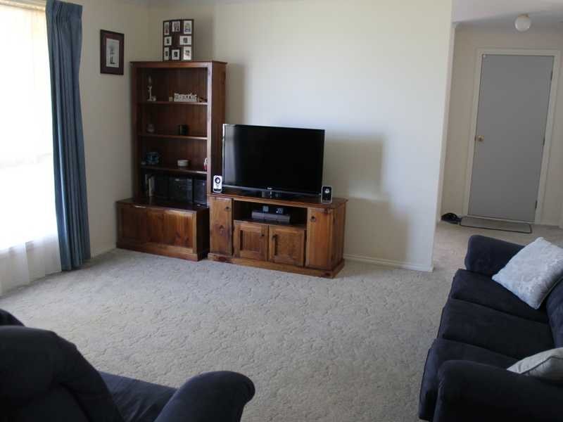 15 Genevieve Avenue, Echuca VIC 3564