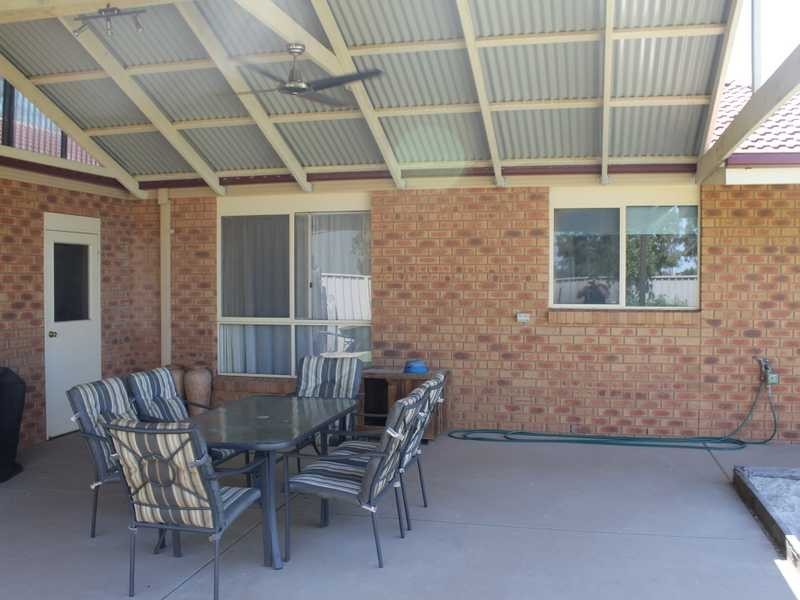 15 Genevieve Avenue, Echuca VIC 3564