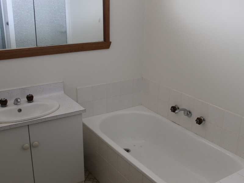 2/18 Landsborough St, Echuca VIC 3564