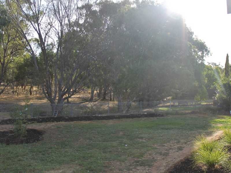 90 Rutley Crescent, Echuca VIC 3564