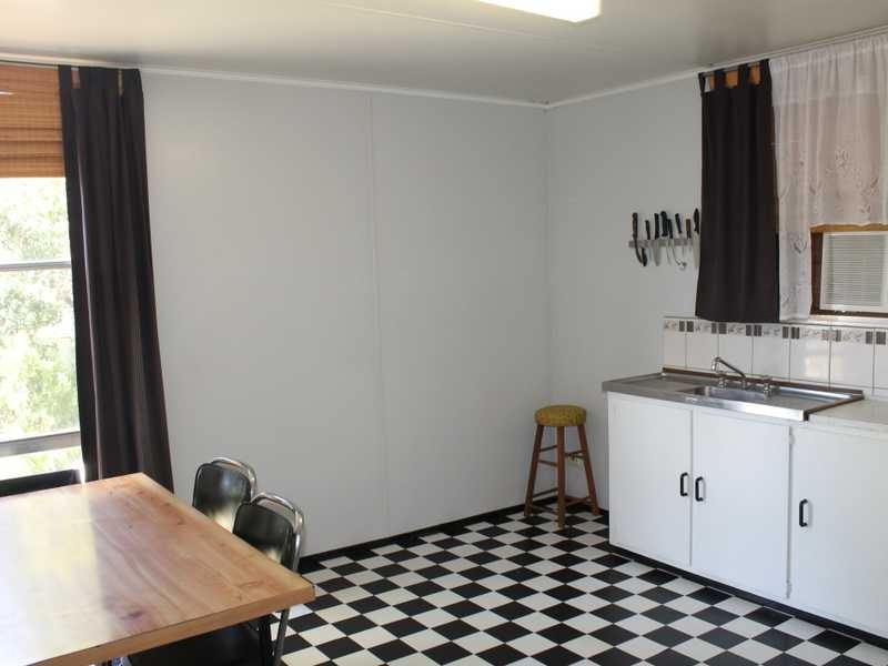 27 Poplar St, Echuca VIC 3564