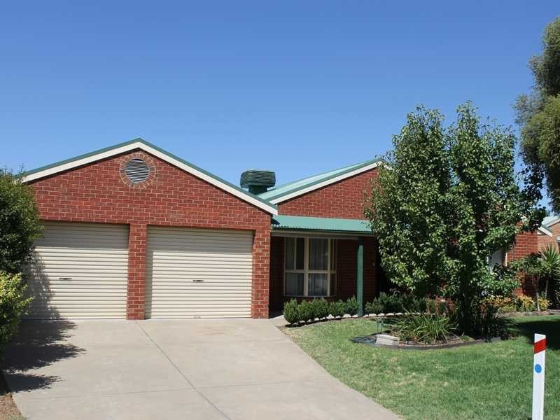 14 Illawarra Drive, Echuca VIC 3564