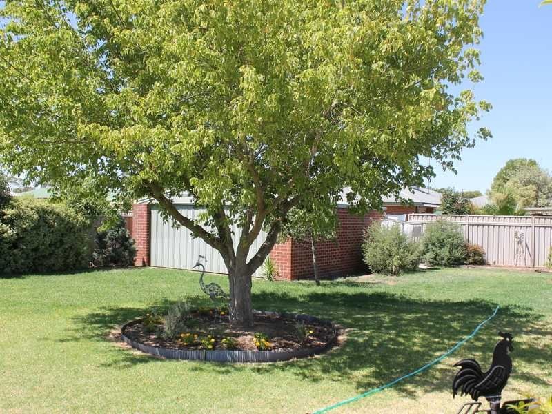 14 Illawarra Drive, Echuca VIC 3564