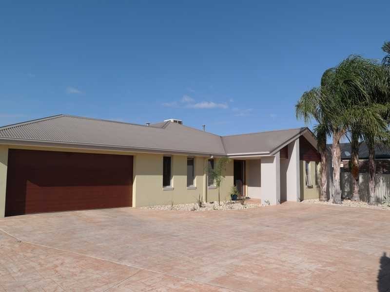 4 Glasgow Court, Moama NSW 2731