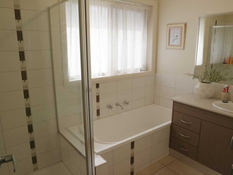 4 Glasgow Court, Moama NSW 2731