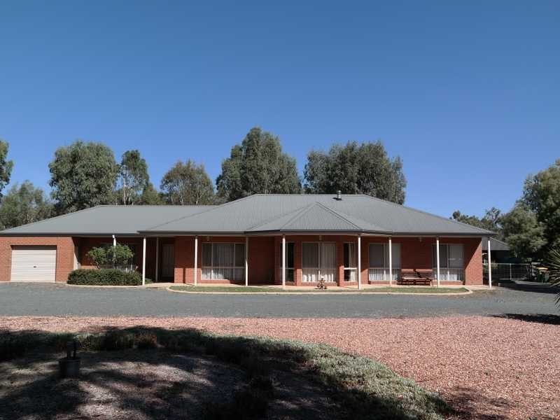 13 Riverview Court, Echuca VIC 3564