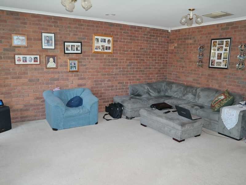 32 Pevensey Place, Echuca VIC 3564