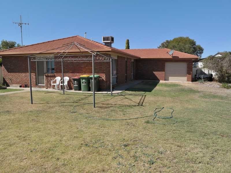 32 Pevensey Place, Echuca VIC 3564