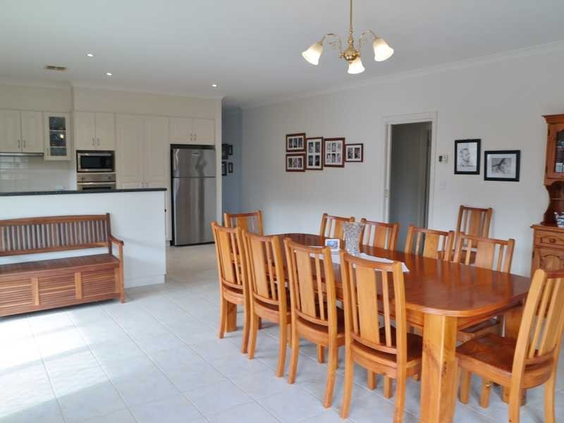 10 Deakin Grove, Tongala VIC 3621