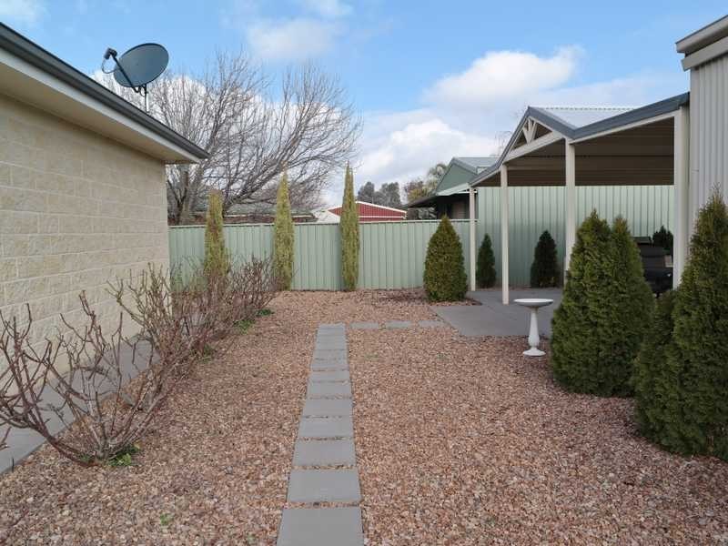 10 Deakin Grove, Tongala VIC 3621