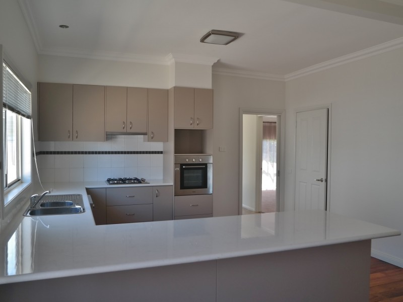 14 Hopetoun Street, Rochester VIC 3561